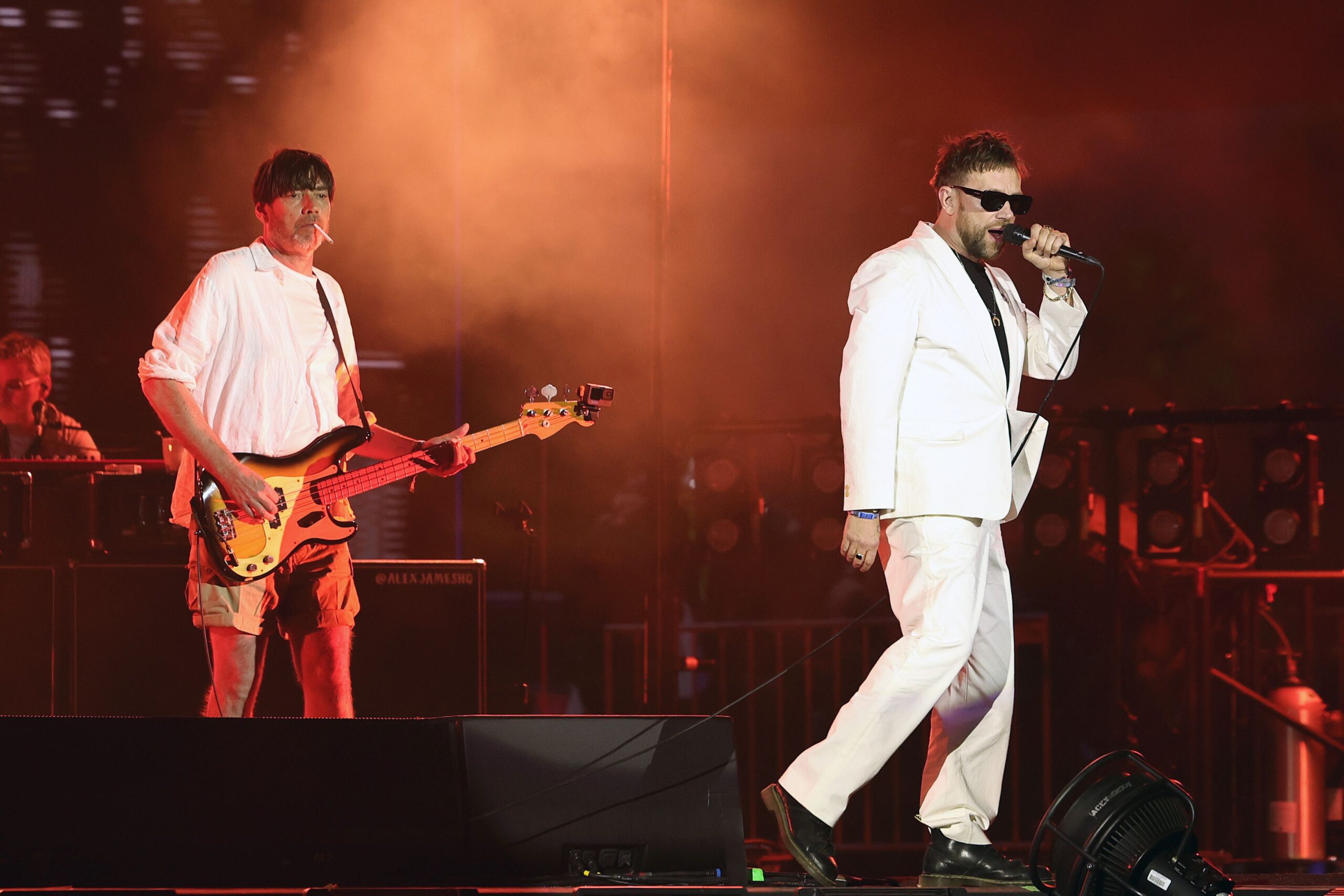 Live Forever: Oasis, 'Definitely Maybe,' and the Definitely