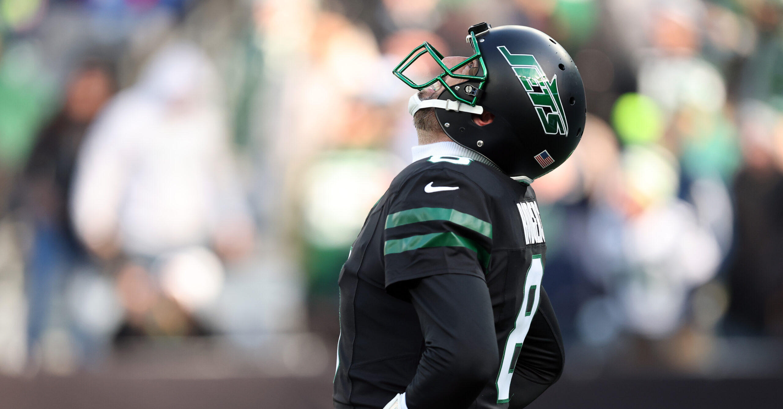 Embarrassments Ringer Jets’ Second-Half Embarrassment, Mets Sign Montas, and Knicks Look to ...